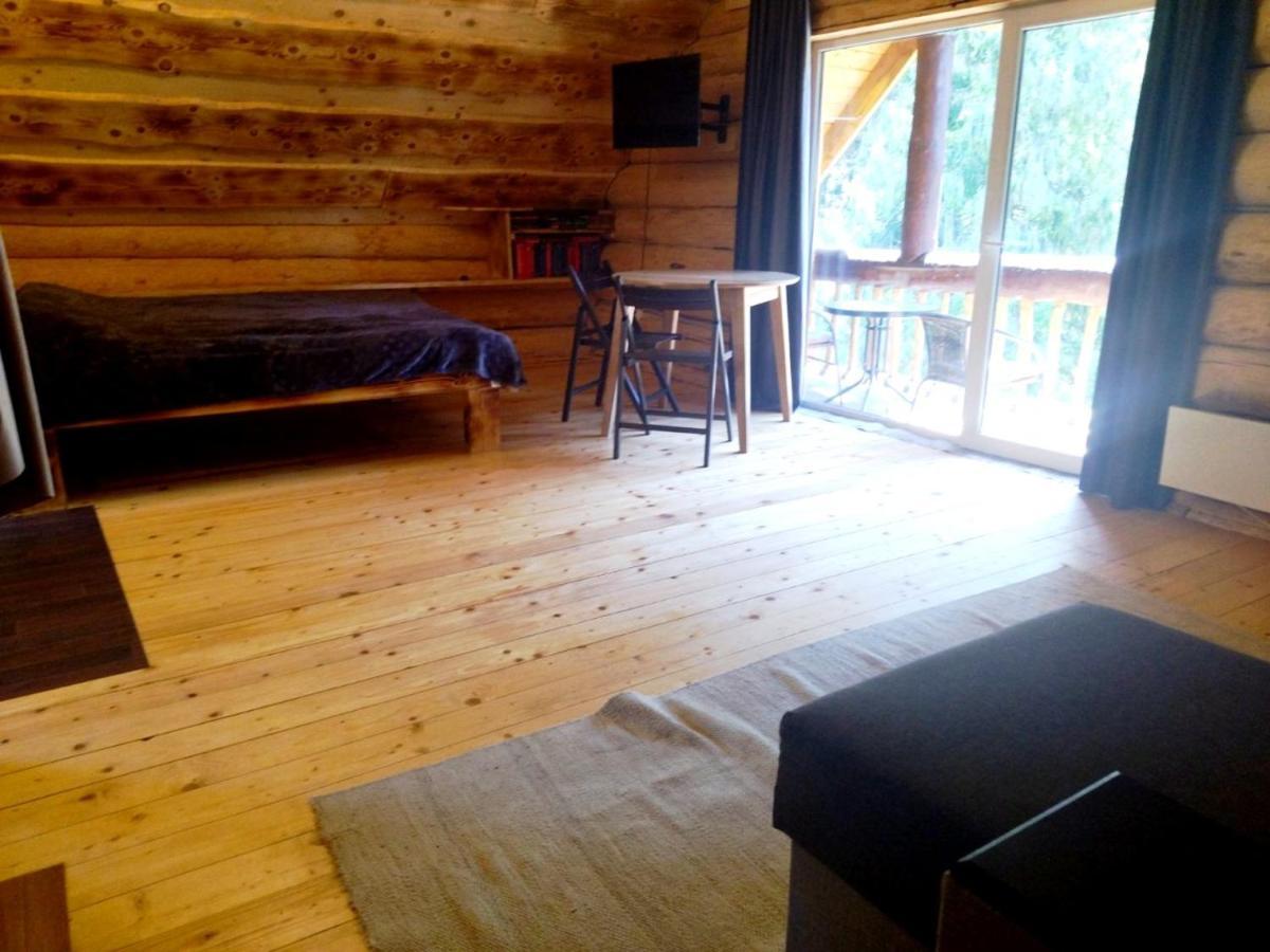 Bungalow In Mauntains With Chan Near The Forest スラブスク エクステリア 写真