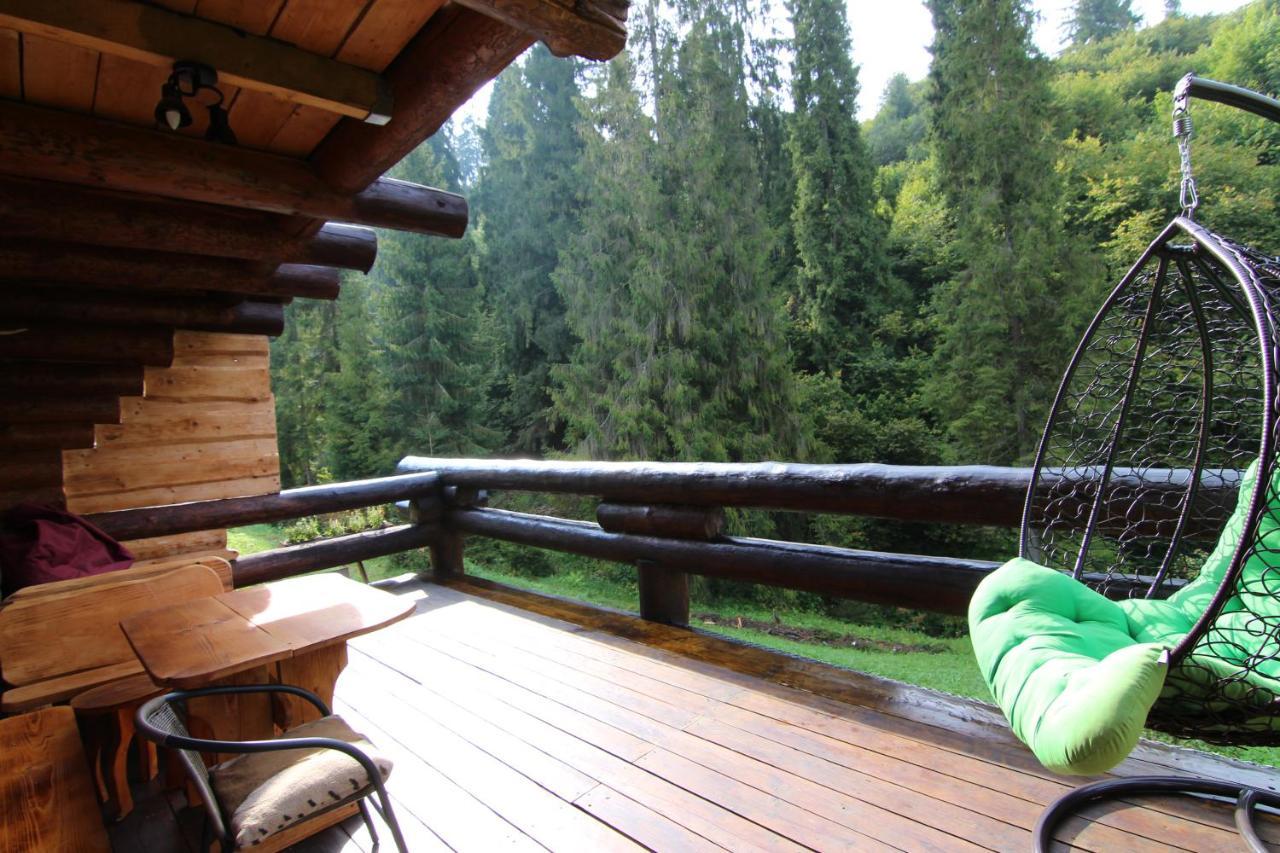 Bungalow In Mauntains With Chan Near The Forest スラブスク エクステリア 写真
